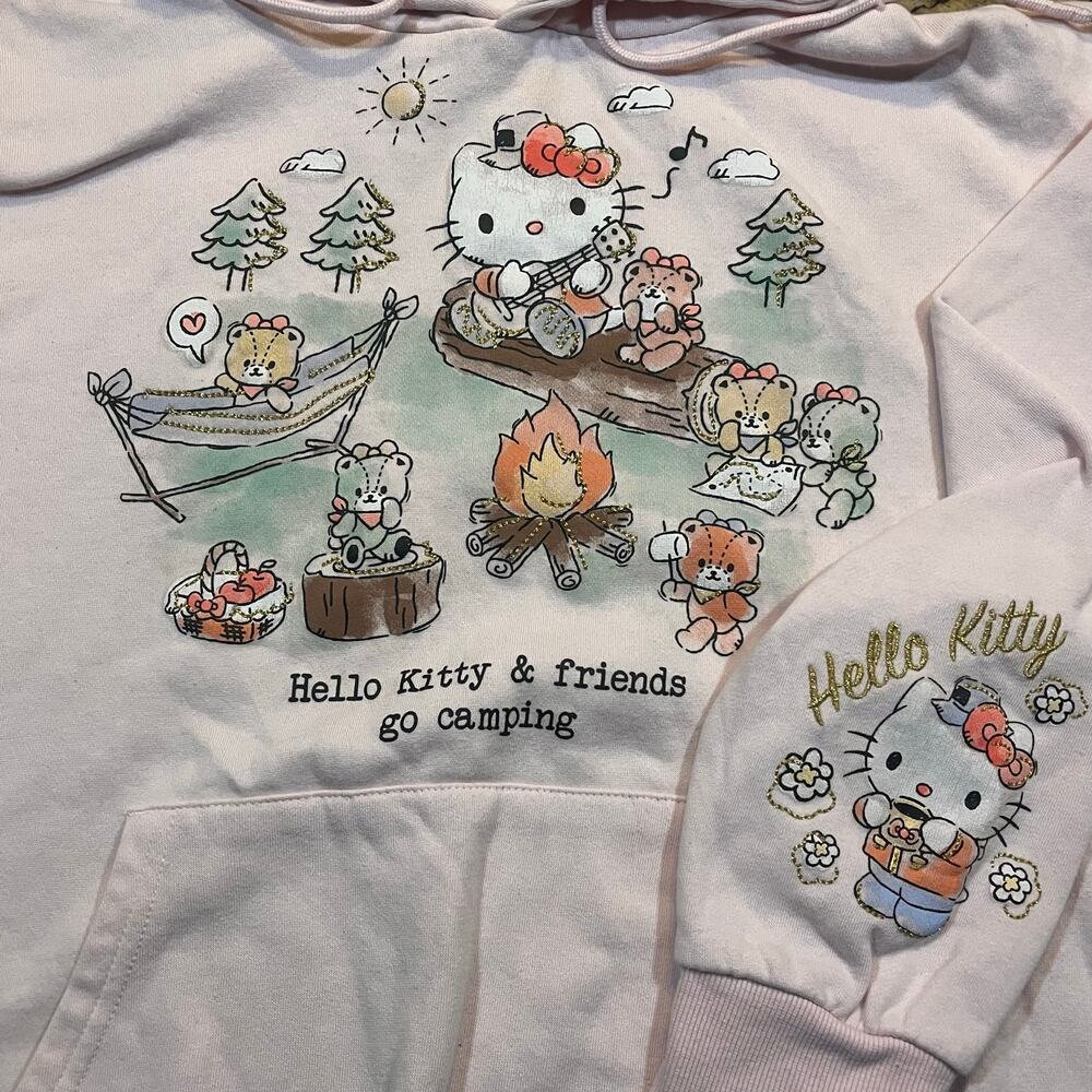 Hello Kitty & Friends Women’s Medium Go Camping Hoodie Pink Cute‎ Cozy
